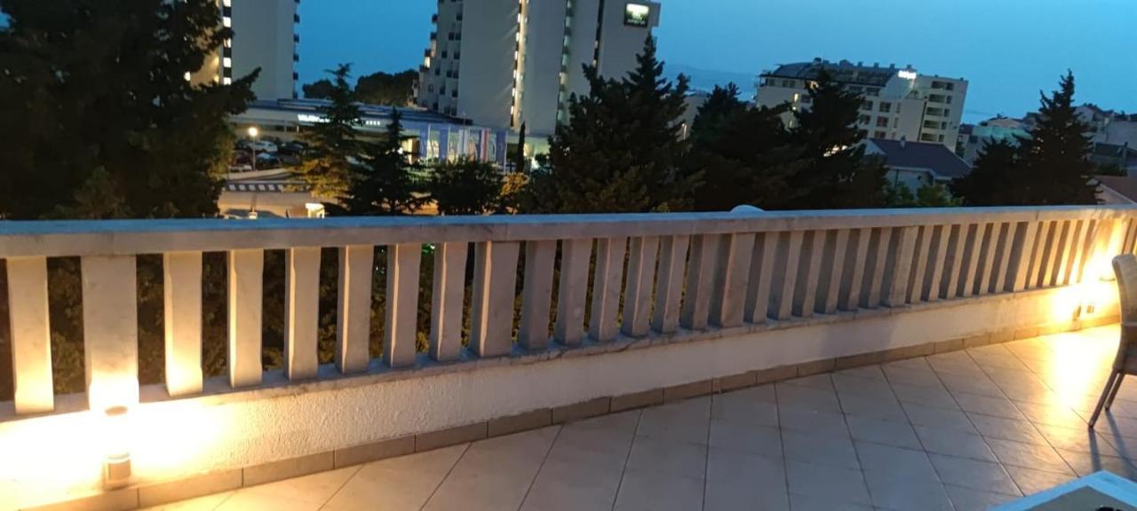 דירות מאקרסקה Happy Basset Terrace מראה חיצוני תמונה